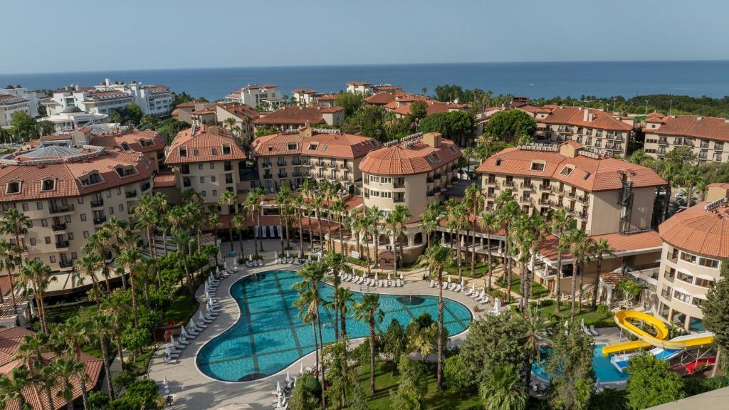 Arum Barut Collection