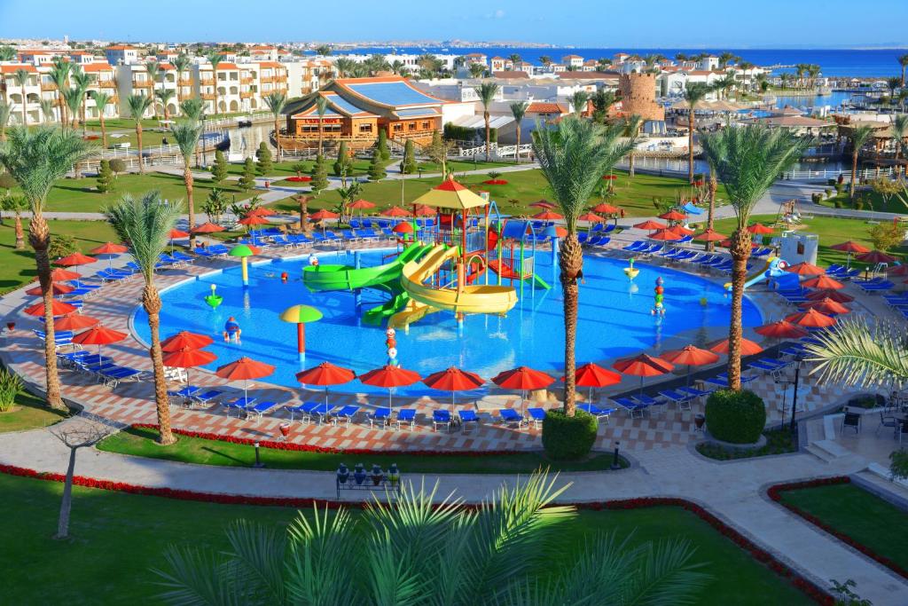 Pickalbatros Dana Beach Resort